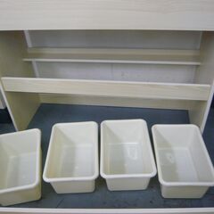 ID：236000　おもちゃ収納棚の画像