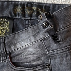 レッドペッパー☆訳ありブラックジーンズの画像