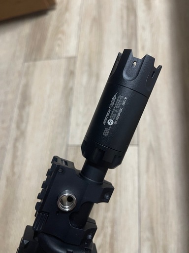10月31まで　次世代電動ガン　m4  CQB-R サバゲー