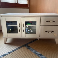 テレビ台の画像