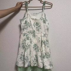 【新品・未着用】グリーン系 フェアリー風ワンピース✨ ふんわりシフォン／披肩付き🌿の画像