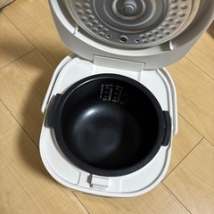 SHARP 炊飯器3合炊きの画像