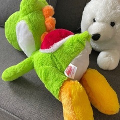 犬のぬいぐるみ、ヨッシーぬいぐるみ2個セット
の画像
