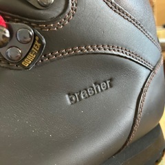 brasher トレッキングブーツ 美品
の画像