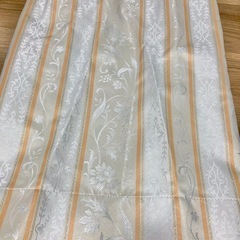 ニトリ 遮光1級カ ーテン 両開き 幅120×丈110cm レースカーテン付きの画像