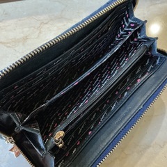 中までかわいい🥰長財布👛デニム生地👖VIVAYOUおしゃれ🖤1点物❗️星のチャーム付き⭐️デニム色の画像