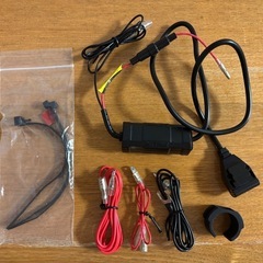 【美品】【送料無料】 デイトナ USB電源 1ポート 2.4Aの画像