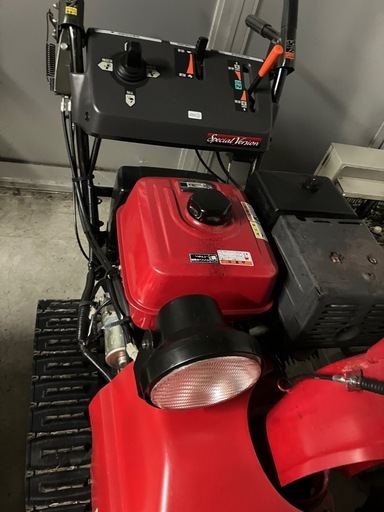 ホンダ除雪機　余裕の11馬力！HS1170SV 　綺麗程度良好　家庭用小型除雪機最高馬力の11馬力！