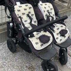 双子ベビーカー　エアバギー
の画像