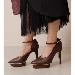 リップサービス LIP SERVICE アシメチェーンパンプス （ブラウン）の画像