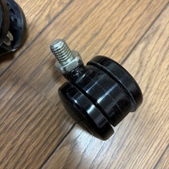 キャスター11個の画像