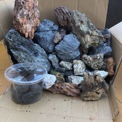 水槽用石 60㎝水槽対応 🚚自社配送時💳代引き可🚚(現金、クレジット、スマホ決済対応)の画像