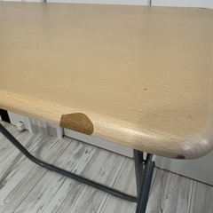 折りたたみ式　テーブルの画像