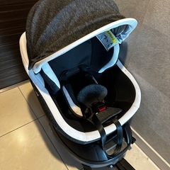 【中古、手渡し】Combiチャイルドシート（取りに来て下さる方） の画像