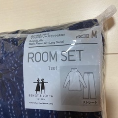 新品 ユニクロ　レディース　サイズMの画像