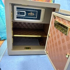 金庫　デジタル式の画像