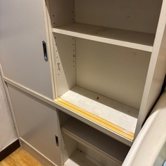 薄型白い棚 無料180x90x20cm の画像