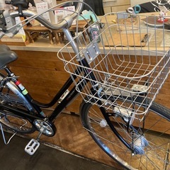 【SALE！10月末まで防犯登録無料！ノーパンクタイヤ】 LEDオートライト　6段変速　27インチ自転車　ブラックの画像