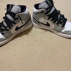 NIKEエアジョーダン1靴の画像