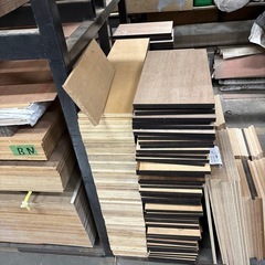 ラワン　合板　厚さ15mm 20cm×30cmくらい　100枚くらいの画像