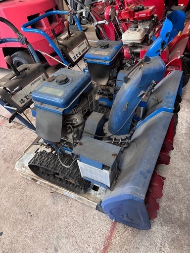 雪降る前にどうぞ。除雪機