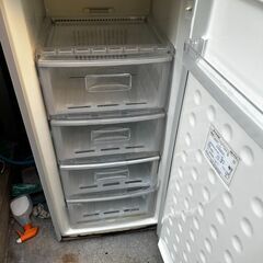 富士通ゼネラル　1ドアタイプ　冷凍庫　１１０Lの画像