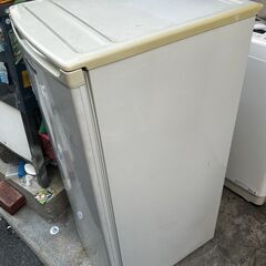 富士通ゼネラル　1ドアタイプ　冷凍庫　１１０Lの画像