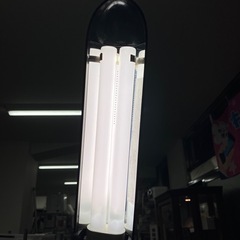 2510-676 デスクスタンドライト R-701  年式不明 点灯確認済み 通電確認済み キズ 汚れあるの画像