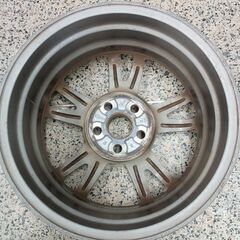 プリウス純正アルミホイール 15インチ 6J+45 PCD100/5H｜トヨタ平座ナット仕様｜補修・予備用に【1本】の画像