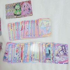 【〆】ひみつのアイプリ・アイプリバース カードまとめてお譲りしますの画像