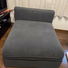 IKEA VALLENTUNA ダークグレー 1人掛けソファ オットマンの画像