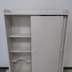 引き戸タイプの薄型トイレラック 白の画像