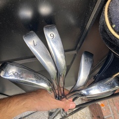 ほぼ新品🔴高級ブランドゴルフクラブセットの画像