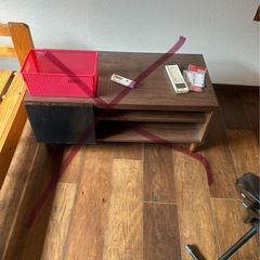 写真に写ってる家具家電全ての画像