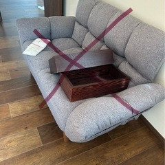 写真に写ってる家具家電全ての画像