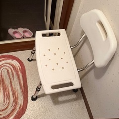 お譲りします::洋服ダンス/お風呂椅子/せんた洗濯機の画像