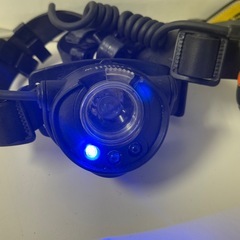 【動作確認済】GENTOS ジェントス ヘッドライト／ヘッドランプ HW-777H 本体のみ｜LED 照明 作業灯 ハンズフリー ライト 仕事 現場 DIY 整備 点検 夜間 ウォーキング ジョギング サイクリング 釣り 夜釣り 登山 トレッキング キャンプ アウトドア 防災 停電 非常用 予備 玄関 車内 防犯 倉庫整理 放出の画像