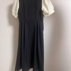 【新品】シャツ＋ワンピース風セットアップ✨大人可愛い通勤コーデ🤍の画像