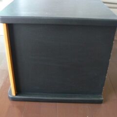 古いテレビ台　無料でさしあげます。の画像