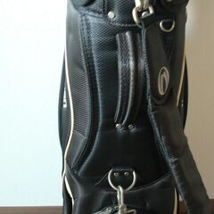 古いゴルフキャディバッグ　無料でさしあげます。の画像