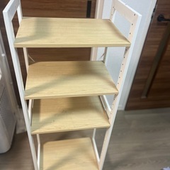 収納ラックの画像