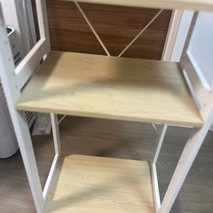 収納ラックの画像