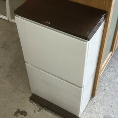 【リサイクルショップどりーむ天保山店】No.4647 ゴミ箱 蓋付き ペダル付きの画像