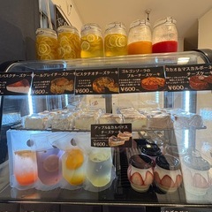 チーズケーキ専門店の販売の画像