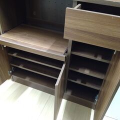 リユースのサカイ浦和店 【F188】★食器棚 株式会社ベルーナ ブラウンの画像