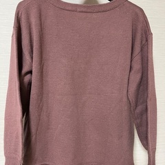 イーハイフン　ダークピンク　セーター　フリーサイズの画像