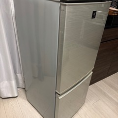 SHARP 冷蔵庫 137Lの画像