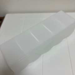 仕切り付きケースの画像