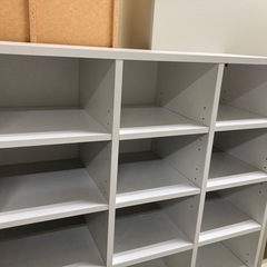 18人用シューズラック 下駄箱 ホワイト 木製 中古の画像