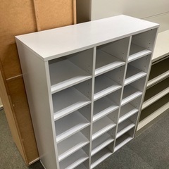 18人用シューズラック 下駄箱 ホワイト 木製 中古の画像